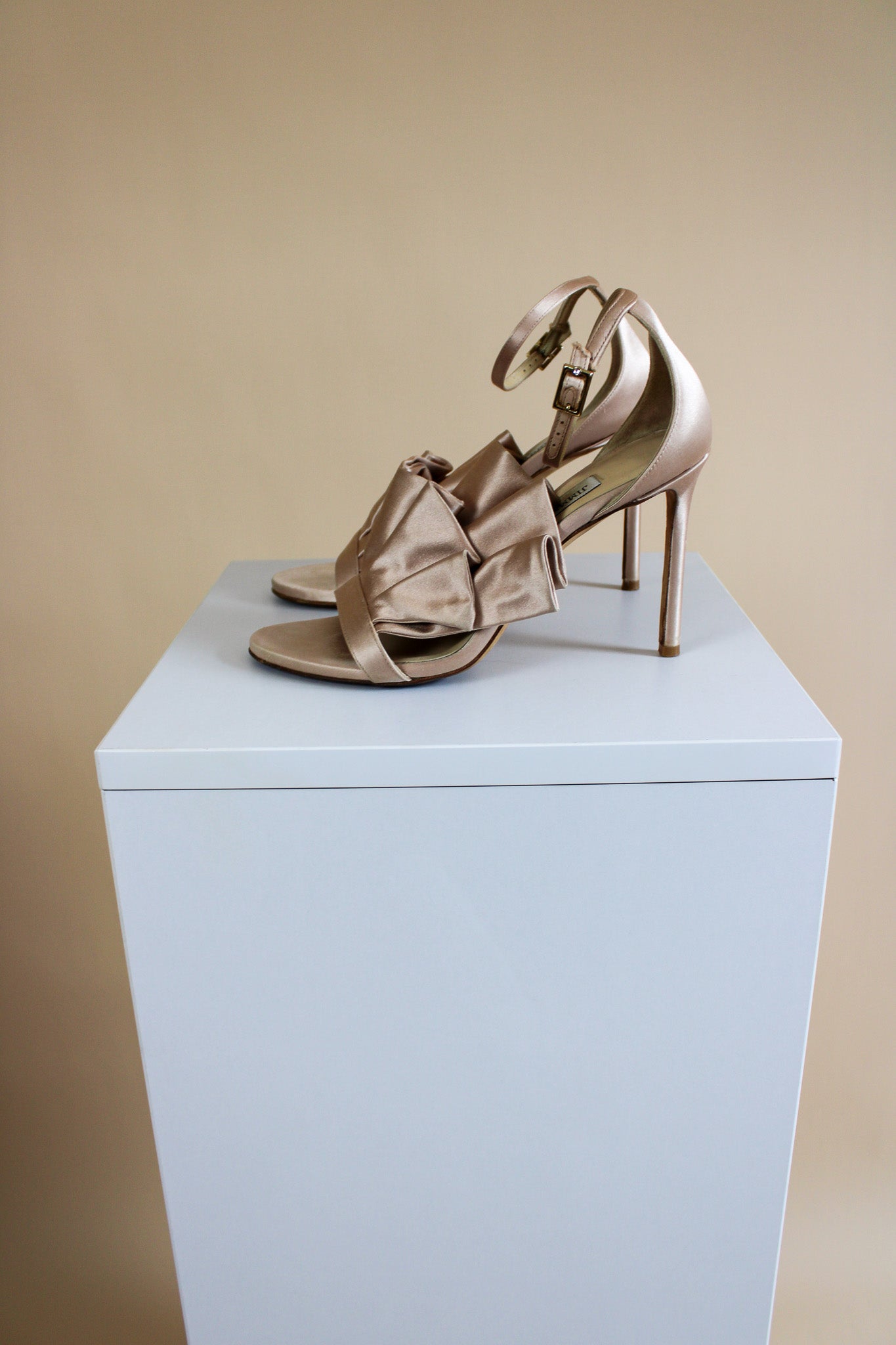 JIMMY CHOO Kami 100 Satin Pleated Heels Size 5