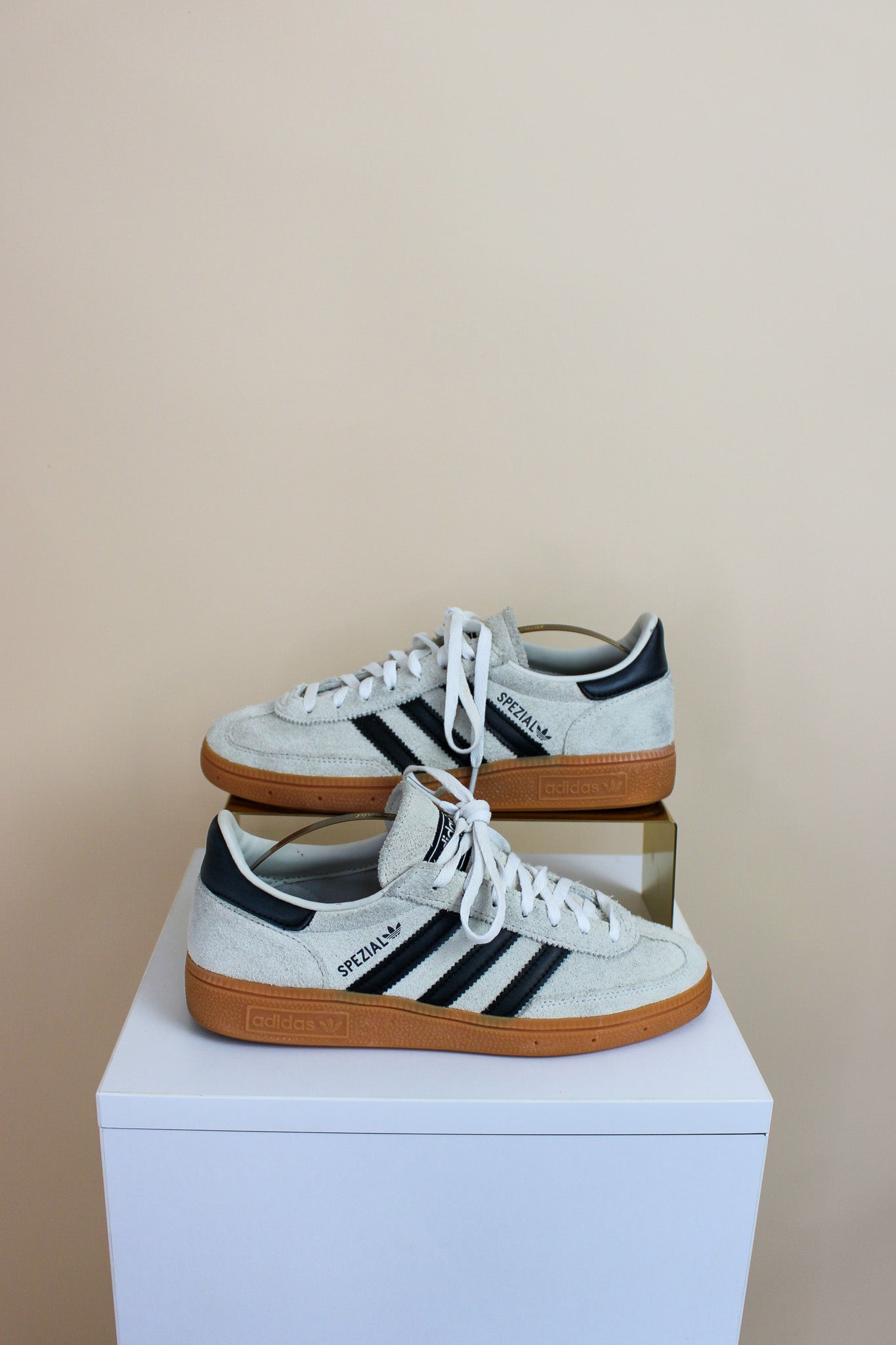 ADIDAS Spezial Suede Trainers Size 5