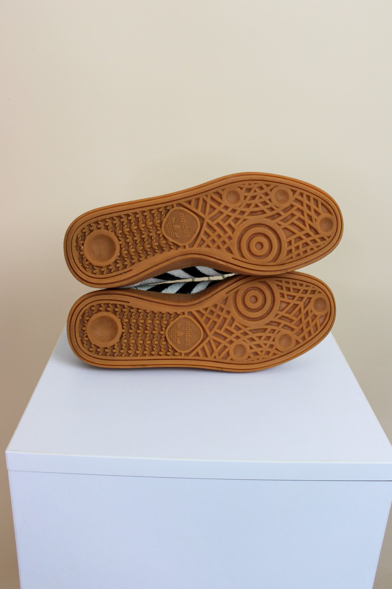 ADIDAS Spezial Suede Trainers Size 5