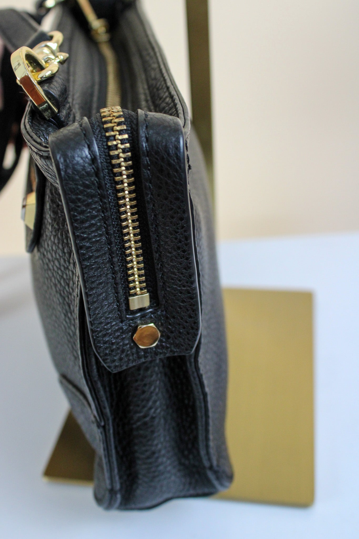 REBECCA MINKOFF Leather Zip Pocket Adjustable Strap Crossbody Bag O/S