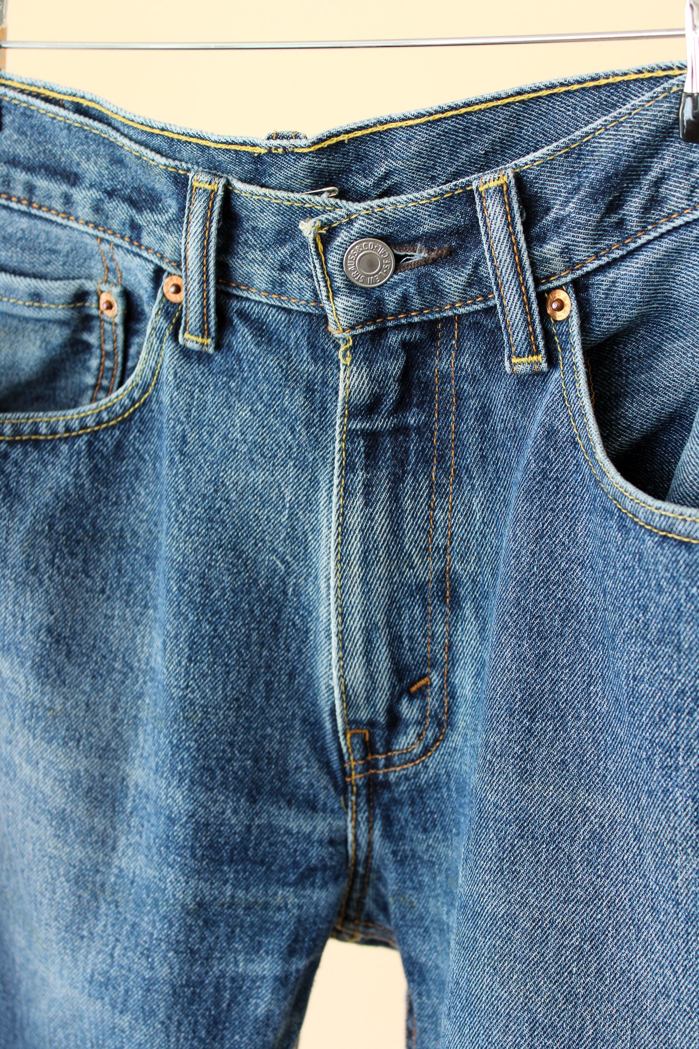 LEVI 505 regular jeans Size 32"