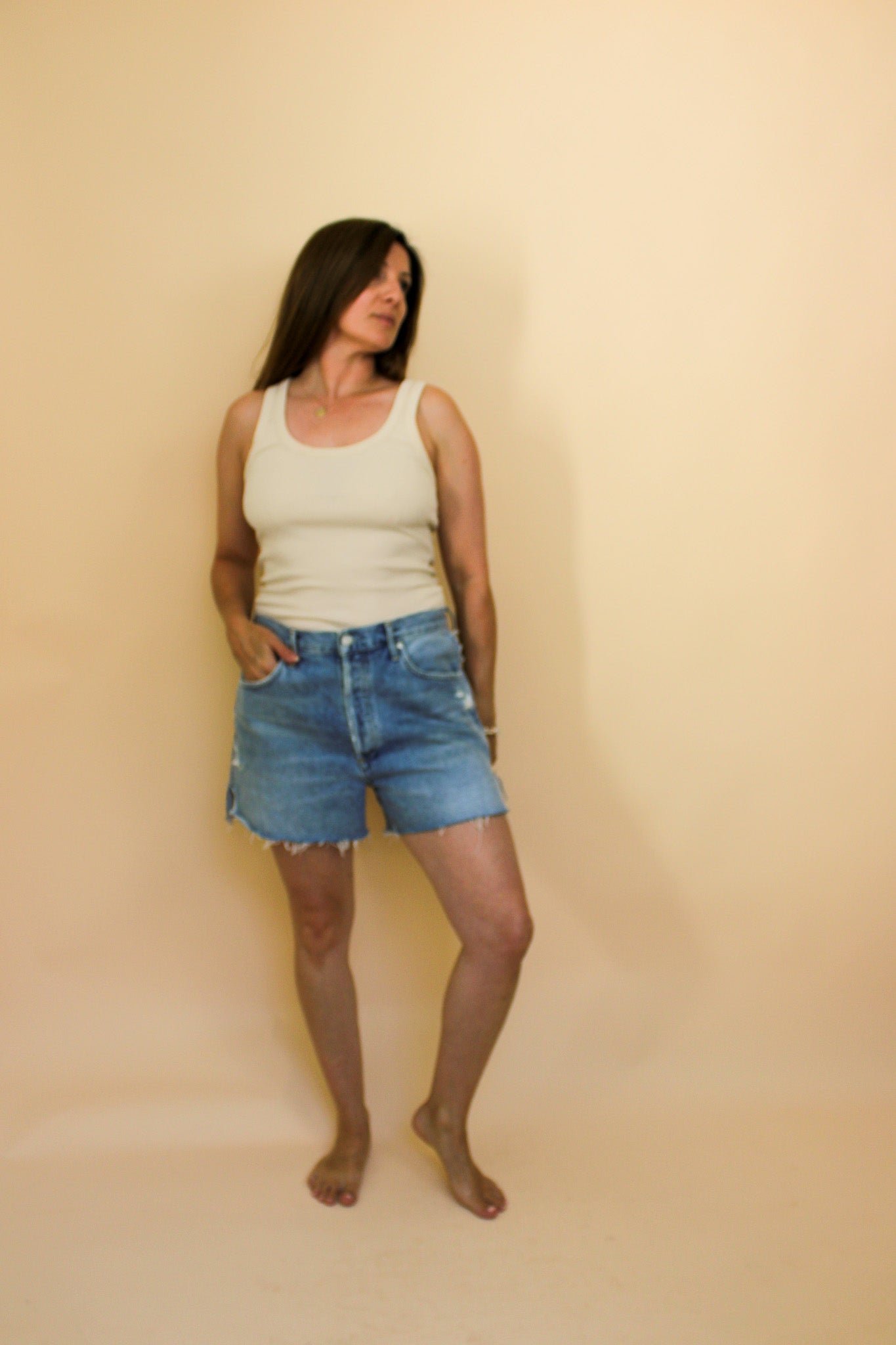 AGOLDE Dee cut off Distressed Denim Shorts Size 30"