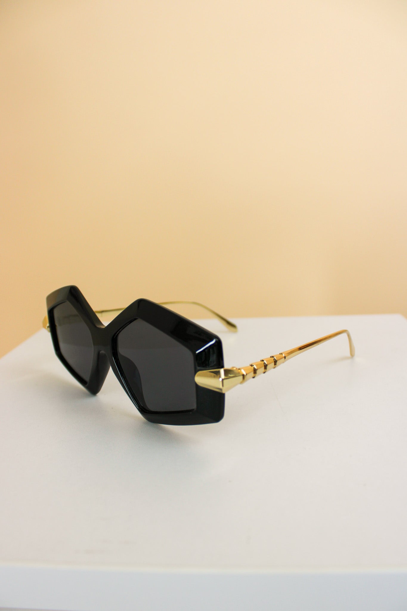 VINTAGE Geometric Metal & Perspex Sunglasses o/s
