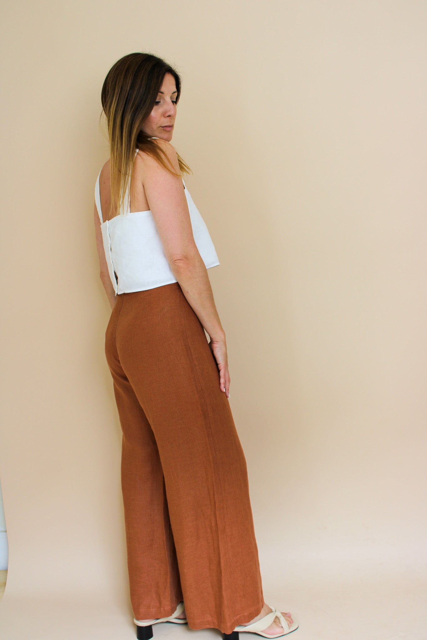 FAITHFULL THE BRAND Scelsi High Rise Flaed linen trousers Size L