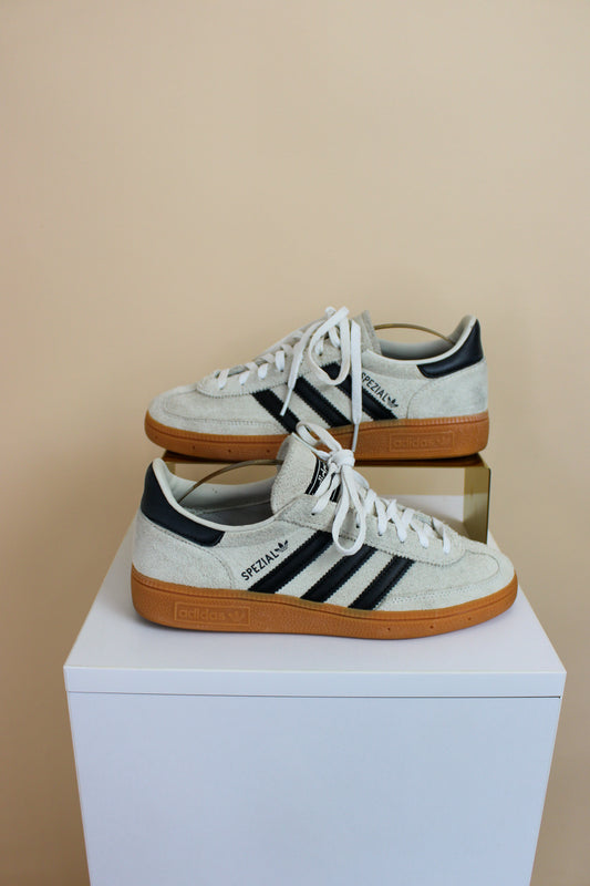 ADIDAS Spezial Suede Trainers Size 5
