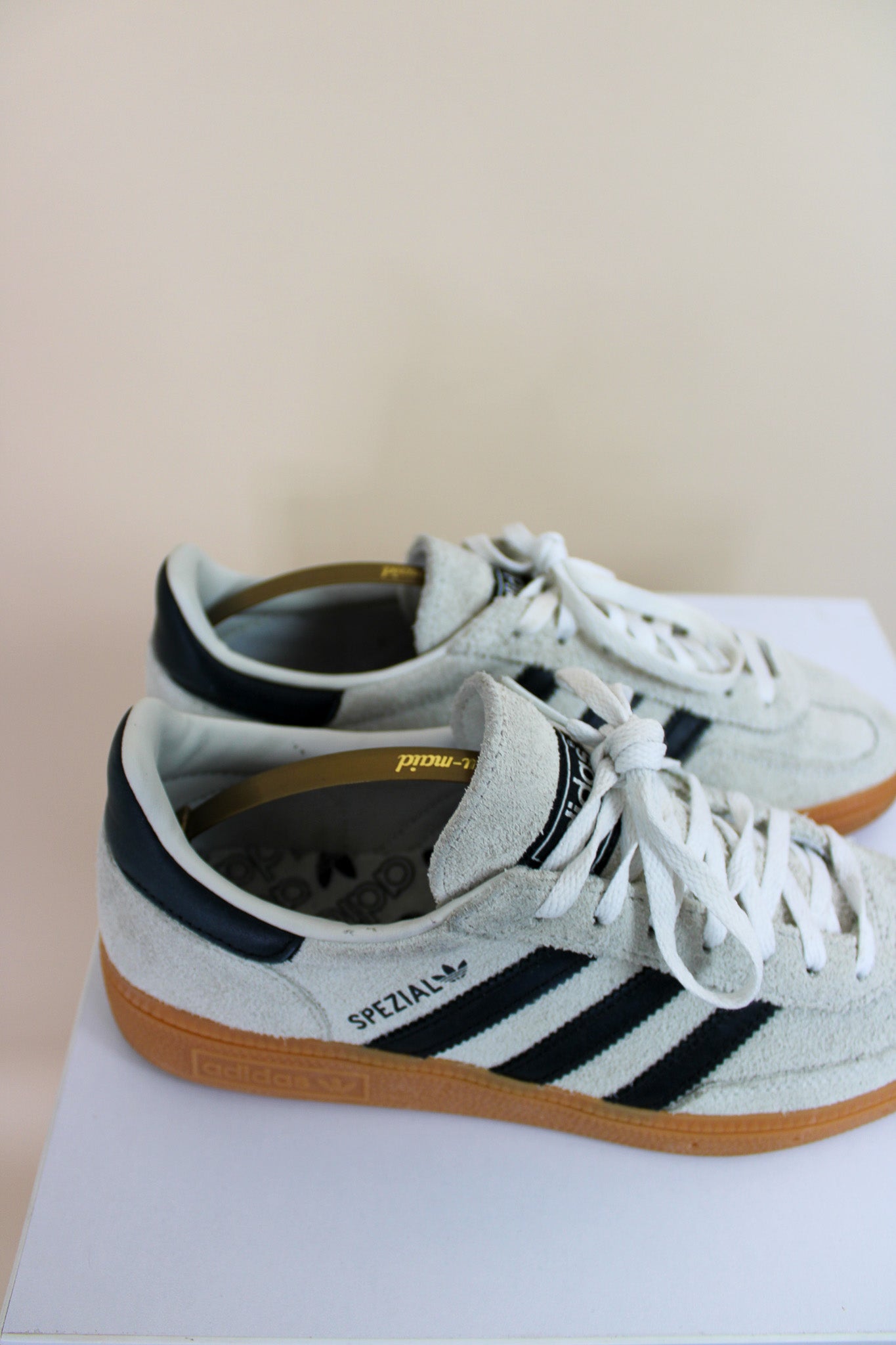 ADIDAS Spezial Suede Trainers Size 5