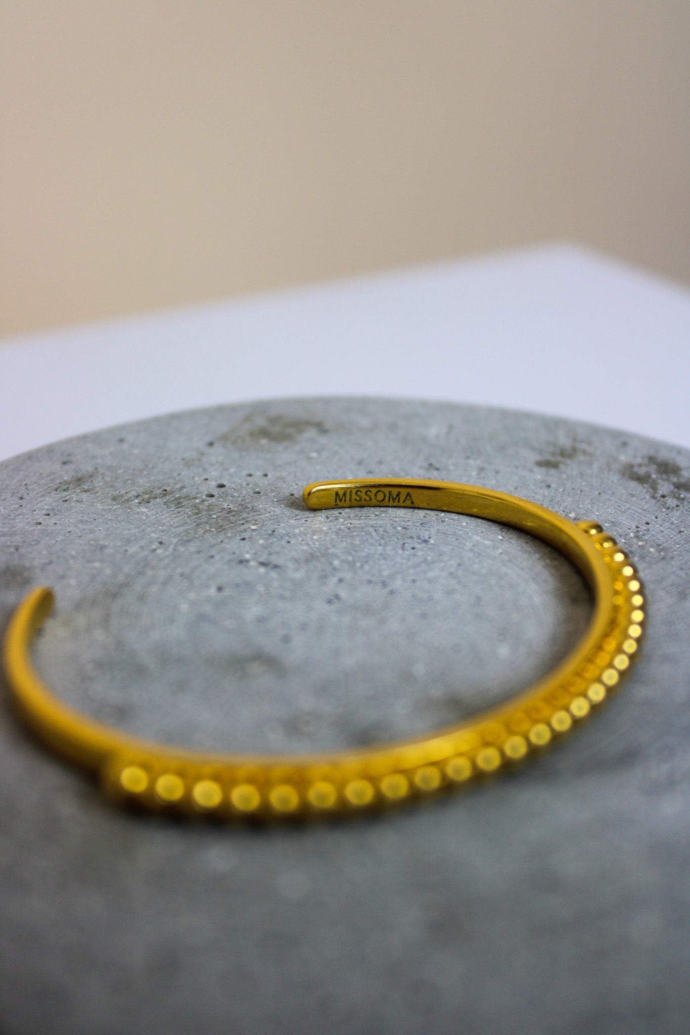 MISSOMA X LUCY WILLIAMS Beaded Cuff Gold Plated Bracelet