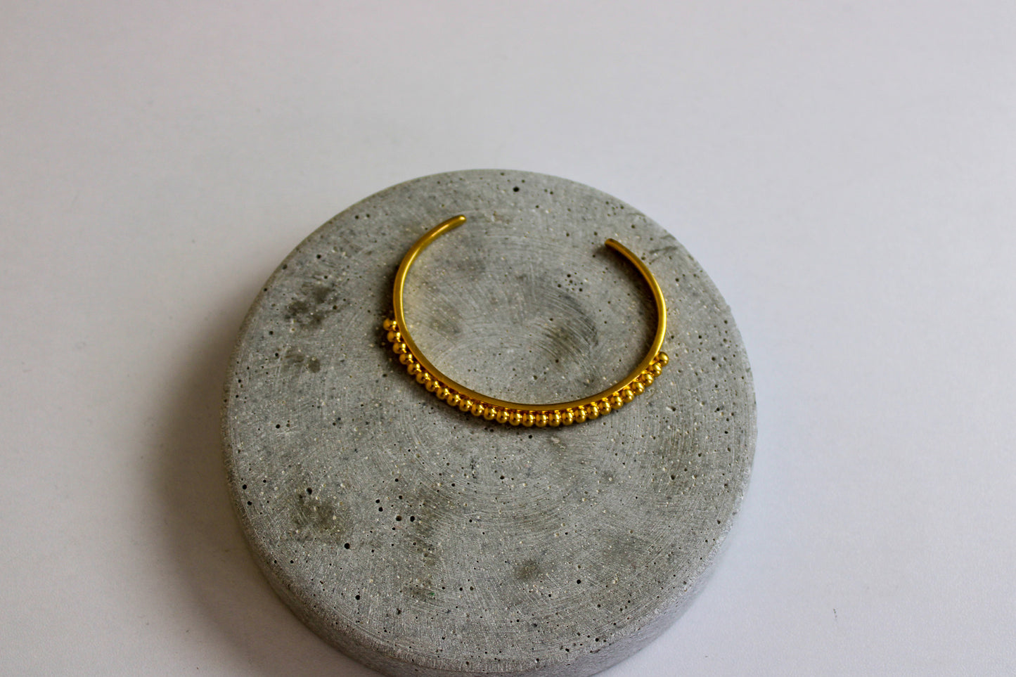 MISSOMA X LUCY WILLIAMS Beaded Cuff Gold Plated Bracelet