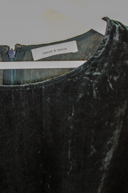 SAMSOE SAMSOE Velvet Wide Neck Cap Sleeve Blouse Size M