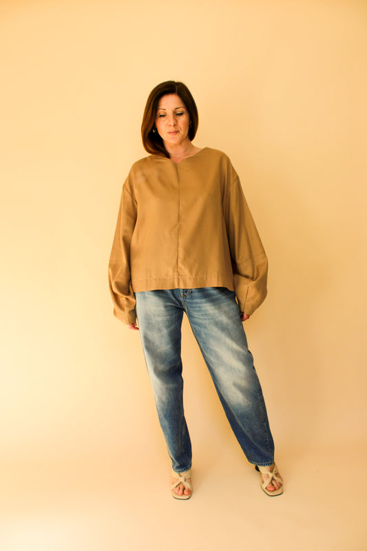 JESSICA LEWIS Wide Neck Tapered Sleeve Blouse Size M